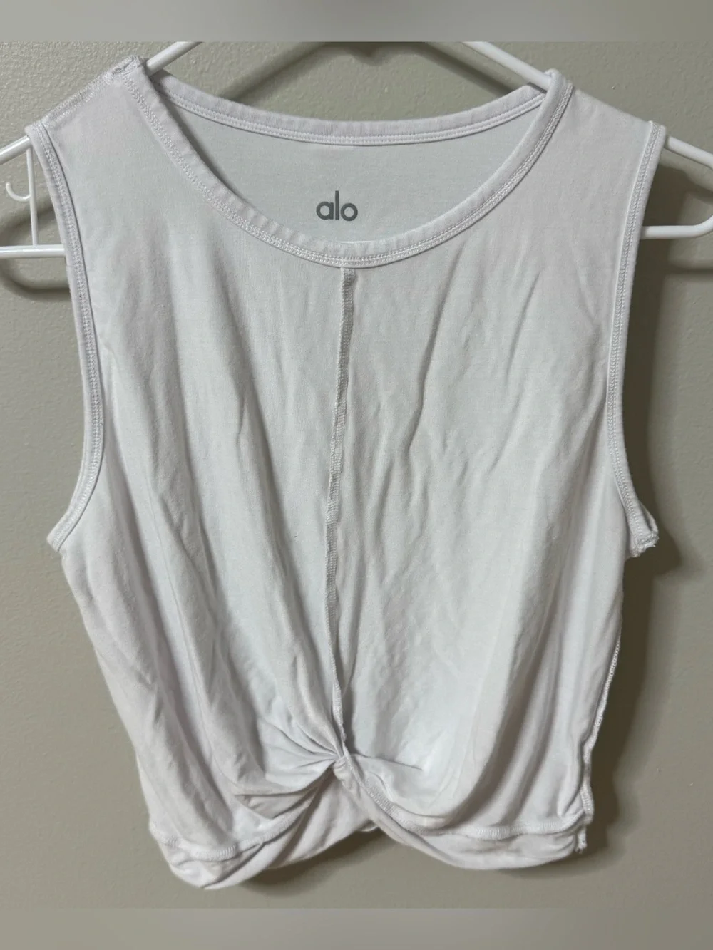 Alo 249844 Women's Cover Twist Front Cropped Tank Top White Medium Pilates Yoga